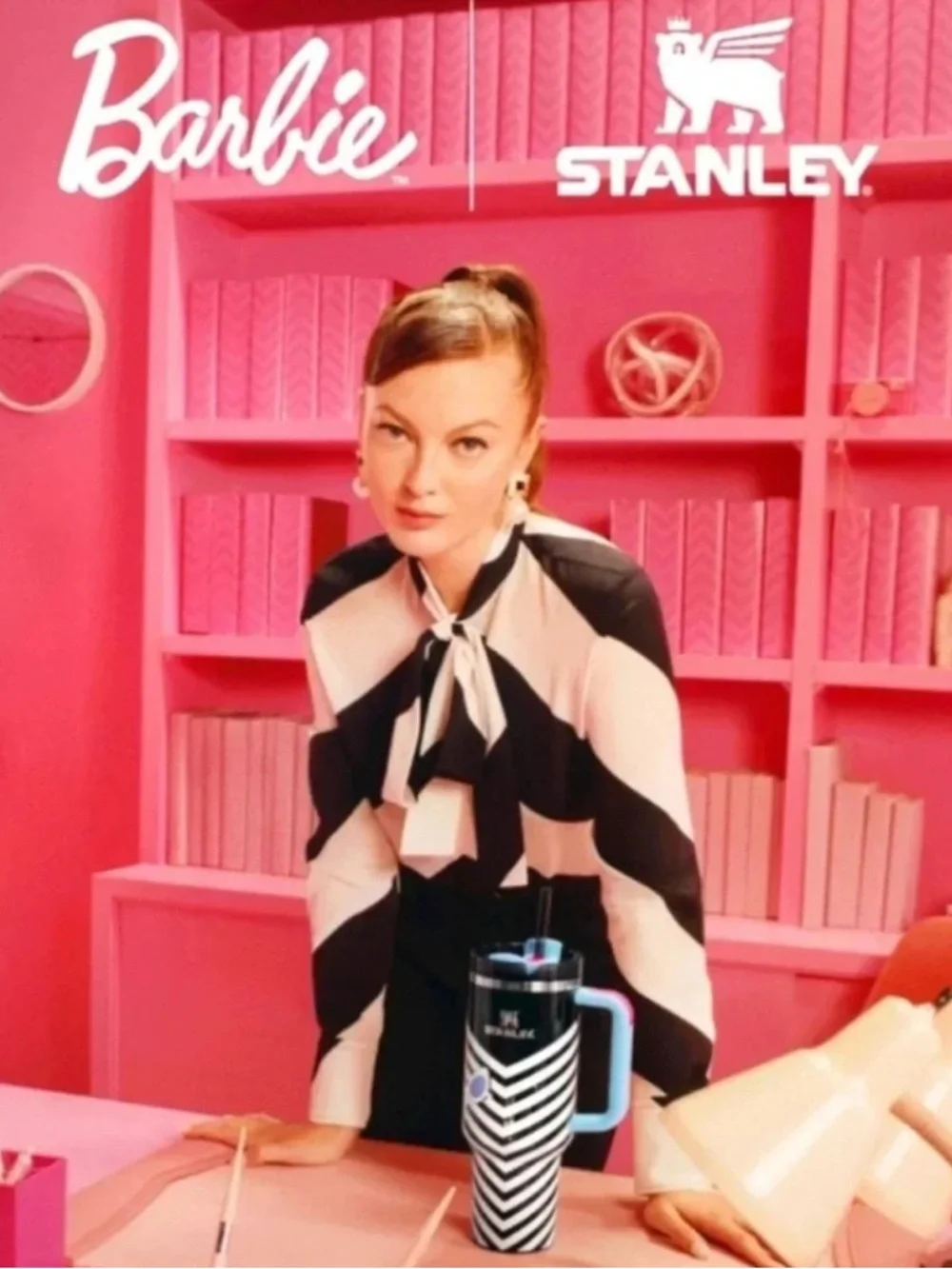 Barbie x Stanley Original Barbie 40oz Quencher Tumbler BNIB - Picture 10 of 16